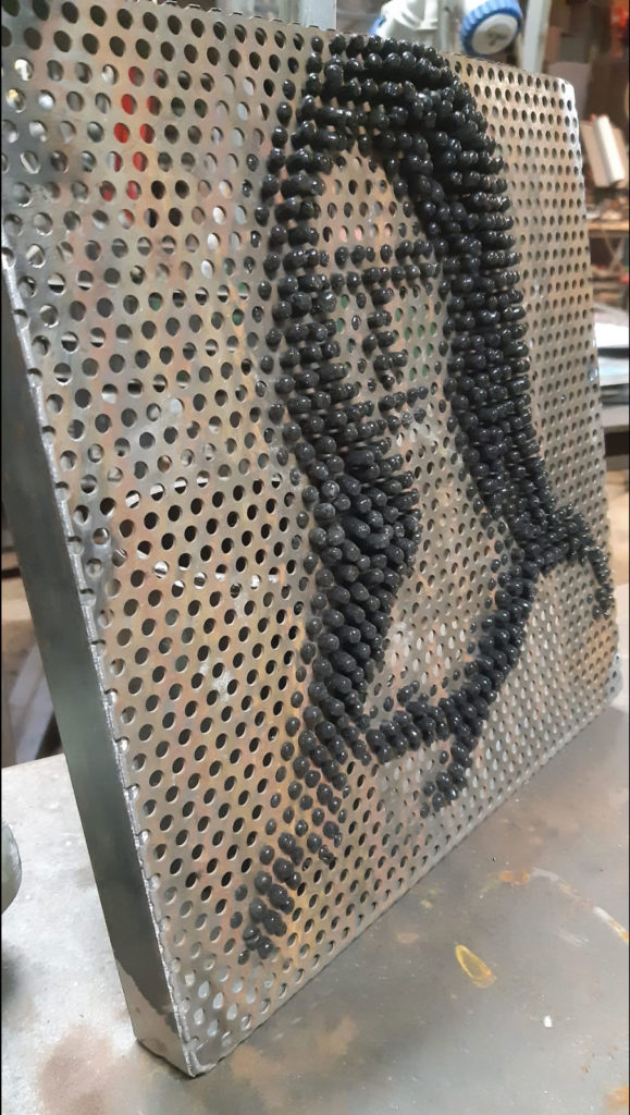 Serie Leonardo _1 Lamiera in ferro traforata con silicone 30x30cm